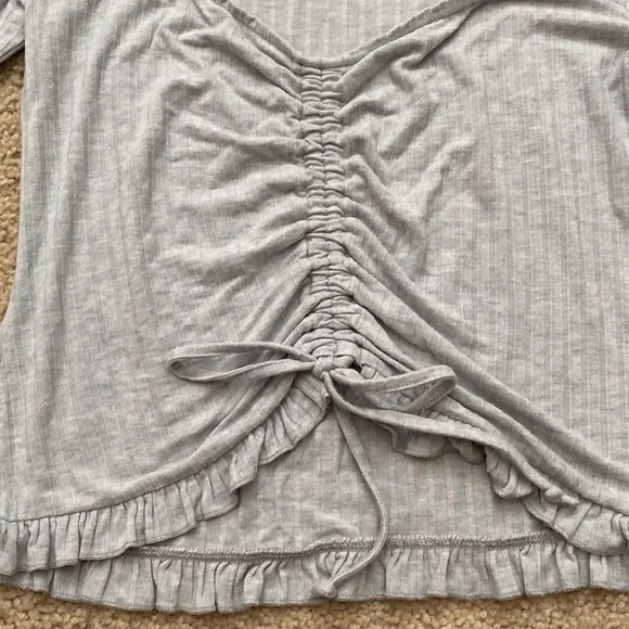 Cupcakes and Cashmere Long Sleeve Top (Size S) - Picture 3 of 7